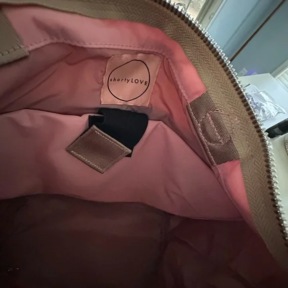 ShortyLOVE Tillie PINK tote.  No longer available in this color.  Gently used. - Picture 8 of 10